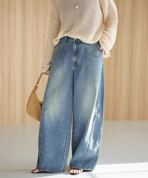 Spick & Span(スピックアンドスパン)の「LEVI'S/リーバイス 別注SMU SUPER BAGGY BARREL*(デニムパンツ・レディース・ブルー・28/27/26/25/24/23)」の6枚目の写真