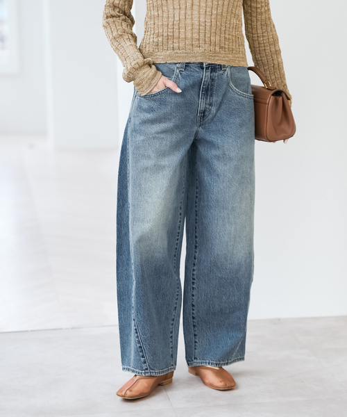 Spick & Span(スピックアンドスパン)の「LEVI'S/リーバイス 別注SMU SUPER BAGGY BARREL*(デニムパンツ・レディース・ブルー・28/27/26/25/24/23)」の22枚目の写真