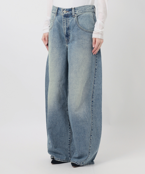 Spick & Span（スピックアンドスパン）の「LEVI'S/リーバイス 別注SMU SUPER BAGGY BARREL*（デニムパンツ・レディース・ブルー・28/27/26/25/24/23）」の4枚目の写真