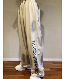 Bling Leads（ブリングリーズ）の「【Blss】【Bling Leads】プリント入　ワイドスウェットパンツ（スウェットパンツ）」