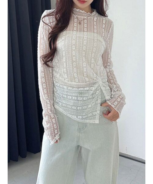 MERCURYDUO（マーキュリーデュオ）の「カットレースアシメトップス（Tシャツ/カットソー・レディース・オフホワイト/ブラック・FREE）」の3枚目の写真