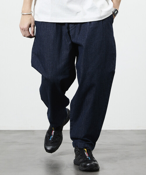 FREAK'S STORE（フリークスストア）の「限定展開 Dickies×FREAK'S STORE/ディッキーズ 別注 ワイドテーパードシルエット ツータック ワークパンツ（チノパンツ・メンズ・ベージュ/インディゴブルー/ブラック/ブラック系その他・SMALL/MEDIUM/LARGE）」の19枚目の写真