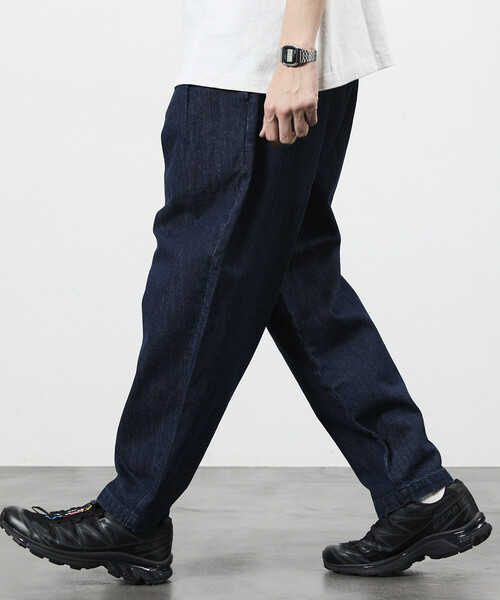 FREAK'S STORE（フリークスストア）の「限定展開 Dickies×FREAK'S STORE/ディッキーズ 別注 ワイドテーパードシルエット ツータック ワークパンツ（チノパンツ・メンズ・ベージュ/インディゴブルー/ブラック/ブラック系その他・SMALL/MEDIUM/LARGE）」の22枚目の写真