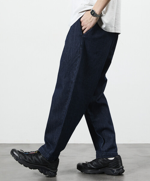 FREAK'S STORE（フリークスストア）の「限定展開 Dickies×FREAK'S STORE ディッキーズ 別注 ワイドテーパードシルエット ツータック ワークパンツ（チノパンツ・メンズ・ベージュ/インディゴブルー/ブラック/ブラック系その他・SMALL/MEDIUM/LARGE）」の21枚目の写真