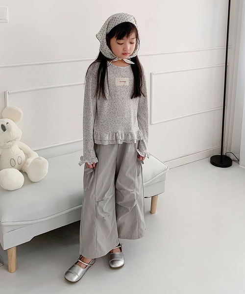 aimoha(アイモハ)の「【aimoha-KIDS-】キッズ サイドリボンティアードワイドパンツ(カーゴパンツ・キッズ・グレー/イエロー/ネイビー・110/130/140/150/120)」の5枚目の写真