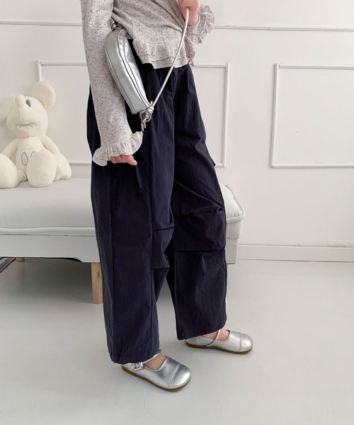 aimoha(アイモハ)の「【aimoha-KIDS-】キッズ サイドリボンティアードワイドパンツ(カーゴパンツ・キッズ・グレー/イエロー/ネイビー・110/130/140/150/120)」の17枚目の写真