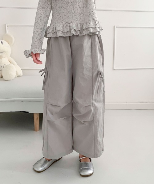 aimoha(アイモハ)の「【aimoha-KIDS-】キッズ サイドリボンティアードワイドパンツ(カーゴパンツ・キッズ・グレー/イエロー/ネイビー・110/130/140/150/120)」の8枚目の写真