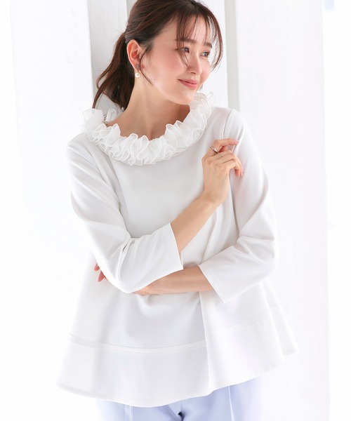 RUIRUE BOUTIQUE(ルイルエブティック)の「洗える/ストレッチ | フリル オーガンジー スムース カットソー | トップス・ブラウス・オケージョンブラウス・長袖ブラウス・きれいめカットソー・オフィスカジュアルトップス(シャツ/ブラウス・レディース・ネイビー/ブラック×ベージュ/ホワイト・S/M/L)」の2枚目の写真