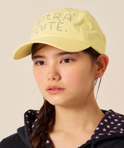 TINA：JOJUN（ティーナジョジュン）の「ストーン付き キャップ TINA：JOJUN（キャップ・レディース・レモンイエロー/ブルーグレー・F）」の2枚目の写真