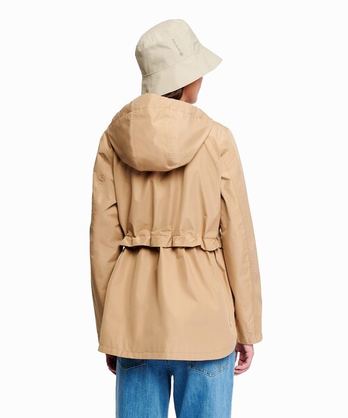 AIGLE(エーグル)の「GORE-TEX ゴアテックス 防風 防水 透湿 2レイヤー ジャケット RP(マウンテンパーカー・レディース・グリーン/ベージュ/ブラック・44/40/42/38/36/34)」の8枚目の写真