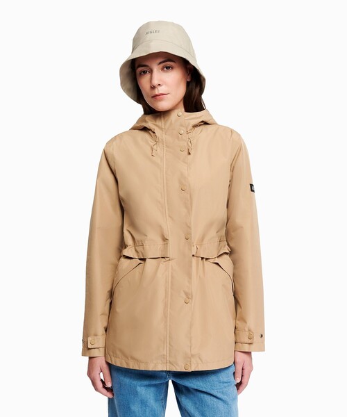 AIGLE(エーグル)の「GORE-TEX ゴアテックス 防風 防水 透湿 2レイヤー ジャケット RP(マウンテンパーカー・レディース・グリーン/ベージュ/ブラック・44/40/42/38/36/34)」の10枚目の写真