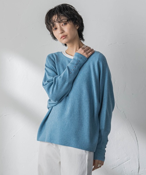 MAYSON GREY（メイソングレイ）の「袖口ボタンドルマンニットプルオーバー≪手洗い可能≫（ニット/セーター・レディース・オフホワイト/ブラック/ピンク/ブルー・M）」の3枚目の写真
