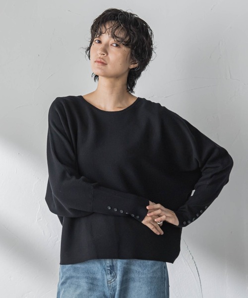 MAYSON GREY（メイソングレイ）の「袖口ボタンドルマンニットプルオーバー≪手洗い可能≫（ニット/セーター・レディース・オフホワイト/ブラック/ピンク/ブルー・M）」の2枚目の写真