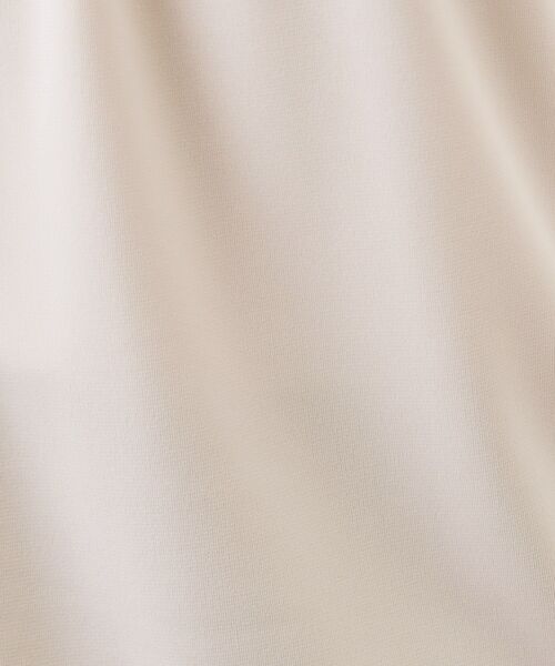 index（インデックス）の「ランダムタックトップス【洗濯機OK/吸水速乾/接触冷感/UVケア】《5col》（Tシャツ/カットソー・レディース・ネイビー/チャコール/サックスブルー系7/オフホワイト/ナチュラル・36/38/40/42）」の13枚目の写真