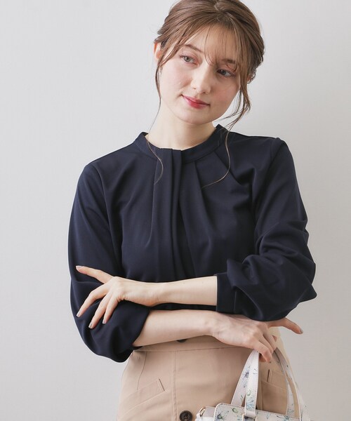 index（インデックス）の「ランダムタックトップス【洗濯機OK/吸水速乾/接触冷感/UVケア】《5col》（Tシャツ/カットソー・レディース・ネイビー/チャコール/サックスブルー系7/オフホワイト/ナチュラル・36/38/40/42）」の14枚目の写真