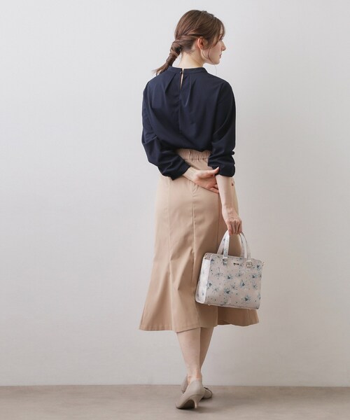 index（インデックス）の「ランダムタックトップス【洗濯機OK/吸水速乾/接触冷感/UVケア】《5col》（Tシャツ/カットソー・レディース・ネイビー/チャコール/サックスブルー系7/オフホワイト/ナチュラル・36/38/40/42）」の16枚目の写真