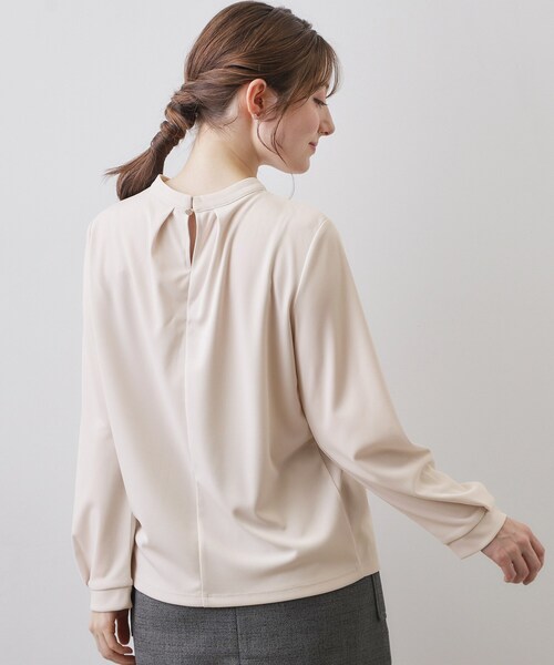 index(インデックス)の「ランダムタックトップス【洗濯機OK/吸水速乾/接触冷感/UVケア】《5col》(Tシャツ/カットソー・レディース・ネイビー/チャコール/サックスブルー系7/オフホワイト/ナチュラル・36/38/40/42)」の11枚目の写真