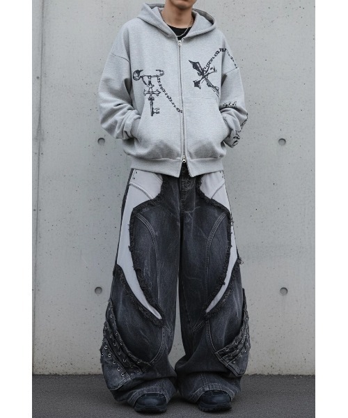 ARULE(アルール)の「A'GEM/9 × .kom 『ARULE/アルール』Chain Cross Graphic Zip Hoodie /短丈チェーンクロスグラフィックZIPパーカー(パーカー・レディース・グレー/ブラック・FREE)」の16枚目の写真