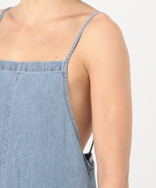BASERANGE(ベースレンジ)の「BASERANGE YUMI JUMPSUIT コットンシルクデニム ジャンプスーツ(サロペット/オーバーオール・レディース・ライトブルー・S)」の7枚目の写真