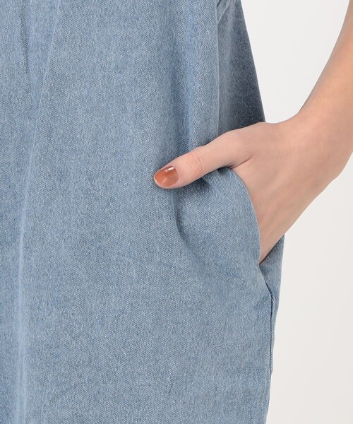 BASERANGE(ベースレンジ)の「BASERANGE YUMI JUMPSUIT コットンシルクデニム ジャンプスーツ(サロペット/オーバーオール・レディース・ライトブルー・S)」の8枚目の写真