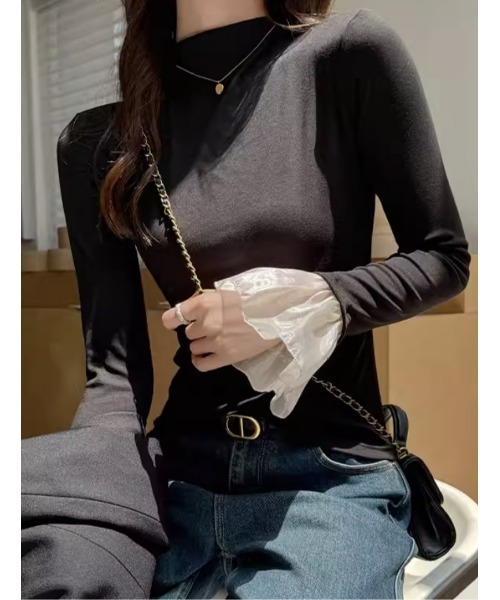 by LEGNA(バイレグナ)の「フレアカフスモックネックトップス(Tシャツ/カットソー・レディース・ブラック/ブラウン/ホワイト/グレー・MEDIUM/LARGE)」の1枚目の写真