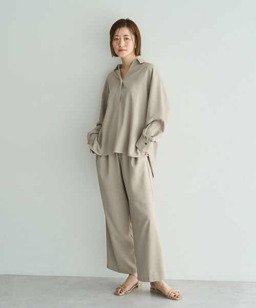 YECCA VECCA（イェッカヴェッカ）の「【2点SET】スキッパーデザインセットアップ（セットアップ・レディース・ネイビー/グレイッシュベージュ・FREE）」の6枚目の写真