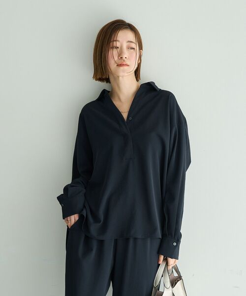 YECCA VECCA（イェッカヴェッカ）の「【2点SET】スキッパーデザインセットアップ（セットアップ・レディース・ネイビー/グレイッシュベージュ・FREE）」の10枚目の写真