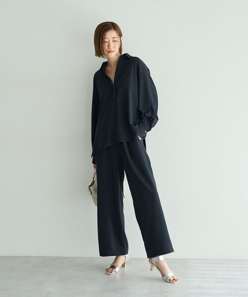 YECCA VECCA（イェッカヴェッカ）の「【2点SET】スキッパーデザインセットアップ（セットアップ・レディース・ネイビー/グレイッシュベージュ・FREE）」の16枚目の写真