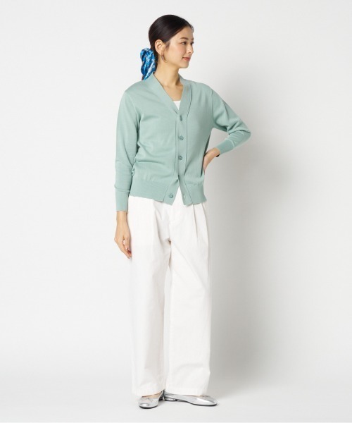 Letroyes(ルトロワ)の「【LETROYES / ルトロワ】HENRI (V CARDIGAN)(カーディガン/ボレロ・レディース・アイボリー/ライトグリーン/ネイビー/イエロー/ピンク・2/1)」の13枚目の写真
