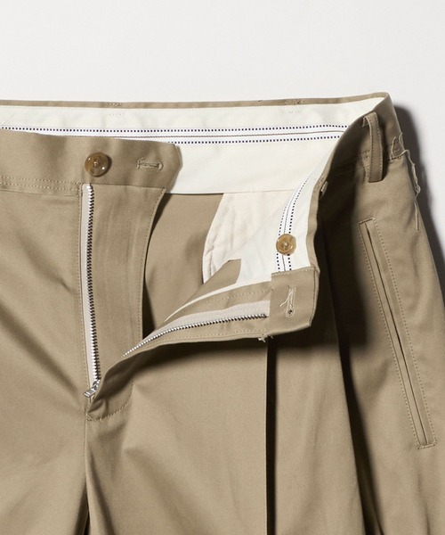 KHOKI(コッキ)の「【KHOKI/コッキ】Pleated Chino Pants(チノパンツ・メンズ・ベージュ・2/1)」の6枚目の写真
