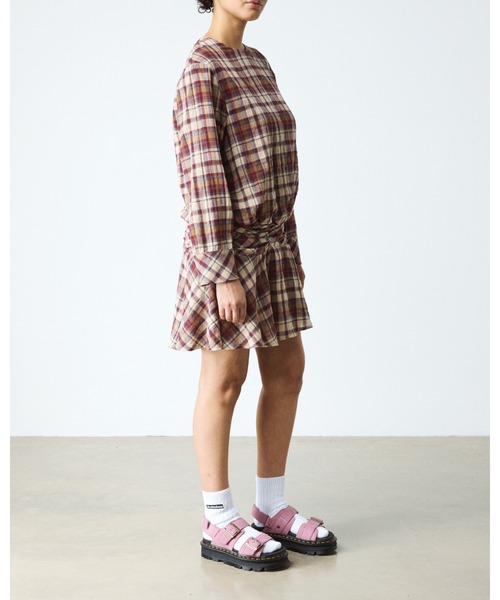 Dr. Martens(ドクターマーチン)の「Dr. Martens/ドクターマーチン ZEBZAG サンダル 42689650(サンダル・メンズ・ピンク・UK9/UK8/UK7/UK6/UK5/UK4/UK3)」の6枚目の写真