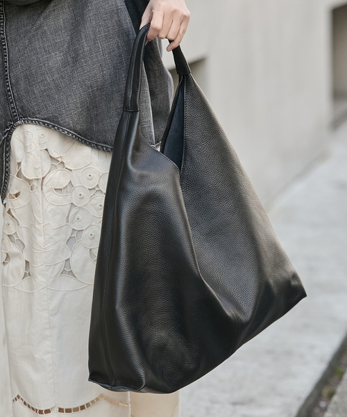 AULENTTI(オウレンティ)の「【AULENTTI/オウレンティ】ショルダーBAG(トートバッグ・レディース・ブラック・FREE)」の3枚目の写真