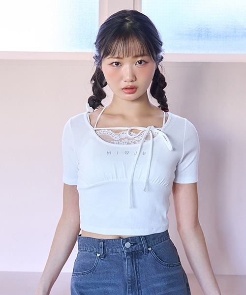 Mi-je(ミジェ)の「ラインストーンクロップド半袖Tシャツ(Tシャツ/カットソー・レディース・オフホワイト/ピンク・F)」の1枚目の写真