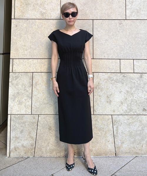 JENNE(ジェンヌ)の「カットソーウエストタックワンピース(日本製生地)(ワンピース・レディース・ピンク系その他/ネイビー/ブラック・SMALL/MEDIUM/LARGE)」の4枚目の写真