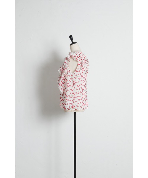 tocco closet(トッコ クローゼット)の「インナー付きチェリープリントラッフルフリルブラウス(シャツ/ブラウス・レディース・ブラック/オフホワイト・M)」の19枚目の写真