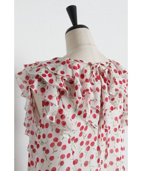 tocco closet(トッコ クローゼット)の「インナー付きチェリープリントラッフルフリルブラウス(シャツ/ブラウス・レディース・ブラック/オフホワイト・M)」の21枚目の写真