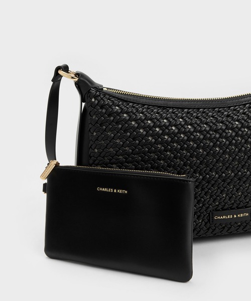 CHARLES & KEITH（チャールズ & キース）の「Calla カルラ ウーブン ショルダーバッグ（ショルダーバッグ・レディース・チョコ/クリーム/ブラック・M）」の7枚目の写真