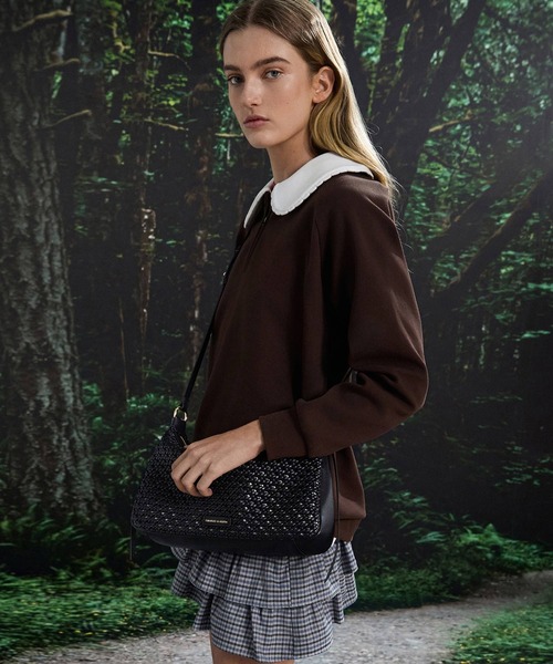 CHARLES & KEITH（チャールズ & キース）の「Calla カルラ ウーブン ショルダーバッグ（ショルダーバッグ・レディース・チョコ/クリーム/ブラック・M）」の22枚目の写真