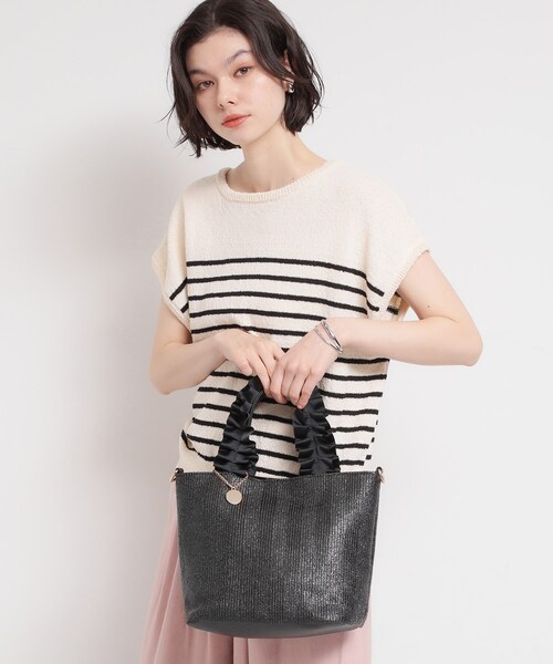 THE SHOP TK （ザ ショップ ティーケー ）の「雑材フリルハンドルトートバッグ（トートバッグ・レディース・ベージュ/ブラック/アイボリー・00）」の4枚目の写真