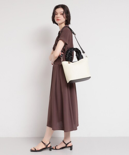 THE SHOP TK （ザ ショップ ティーケー ）の「雑材フリルハンドルトートバッグ（トートバッグ・レディース・ベージュ/ブラック/アイボリー・00）」の9枚目の写真