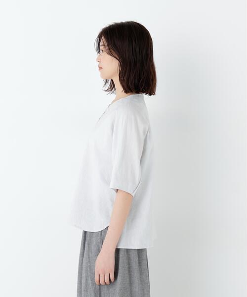 human woman(ヒューマンウーマン)の「◆【ウォッシャブル】リネンコットンシャンブレータックスリーブブラウス(シャツ/ブラウス・レディース・ブラウン/グレー・MEDIUM)」の3枚目の写真