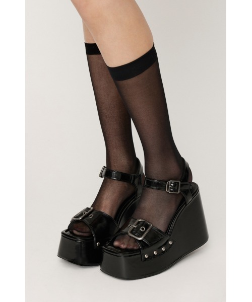 SLY（スライ）の「CHUNKY SOLE STUDS SANDAL チャンキーソールスタッズサンダル 春服 夏服（サンダル・レディース・ブラック/ベージュ・LARGE/MEDIUM/SMALL）」の3枚目の写真