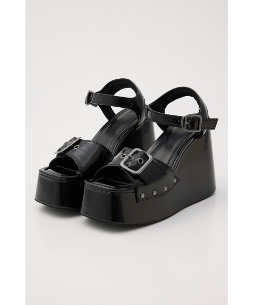 SLY（スライ）の「CHUNKY SOLE STUDS SANDAL チャンキーソールスタッズサンダル 春服 夏服（サンダル・レディース・ブラック/ベージュ・LARGE/MEDIUM/SMALL）」の5枚目の写真