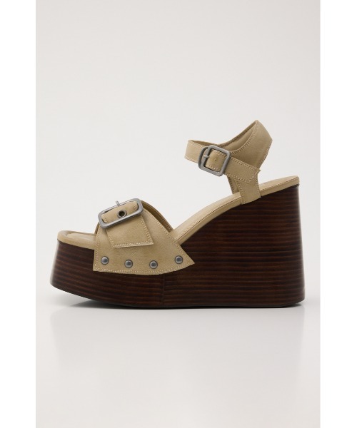 SLY（スライ）の「CHUNKY SOLE STUDS SANDAL チャンキーソールスタッズサンダル 春服 夏服（サンダル・レディース・ブラック/ベージュ・LARGE/MEDIUM/SMALL）」の9枚目の写真