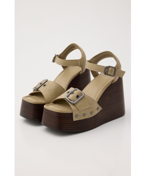 SLY（スライ）の「CHUNKY SOLE STUDS SANDAL チャンキーソールスタッズサンダル 春服 夏服（サンダル・レディース・ブラック/ベージュ・LARGE/MEDIUM/SMALL）」の10枚目の写真