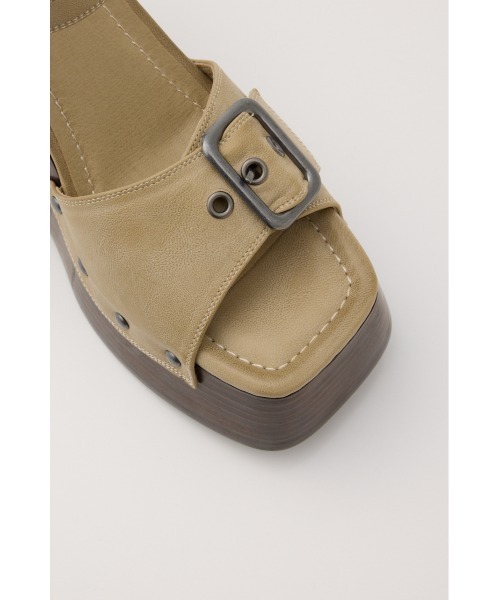 SLY（スライ）の「CHUNKY SOLE STUDS SANDAL チャンキーソールスタッズサンダル 春服 夏服（サンダル・レディース・ブラック/ベージュ・LARGE/MEDIUM/SMALL）」の14枚目の写真