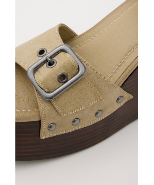 SLY（スライ）の「CHUNKY SOLE STUDS SANDAL チャンキーソールスタッズサンダル 春服 夏服（サンダル・レディース・ブラック/ベージュ・LARGE/MEDIUM/SMALL）」の15枚目の写真