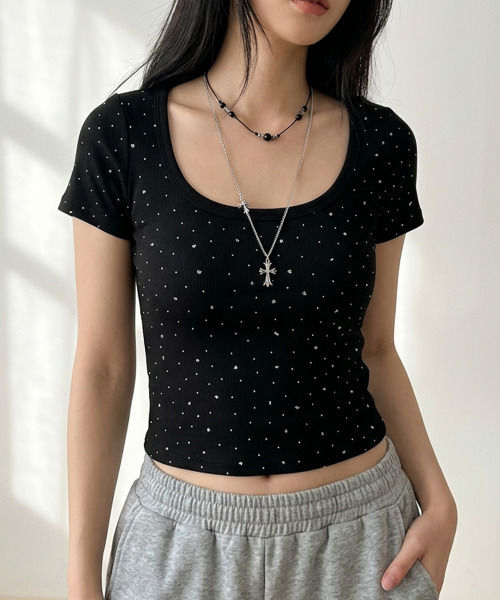 VIVID LADY（ビビッドレディー）の「ラインストーン カップイン クロップド丈 半袖Tシャツ（Tシャツ/カットソー・レディース・ホワイト/ブラック/グレー・FREE）」の17枚目の写真
