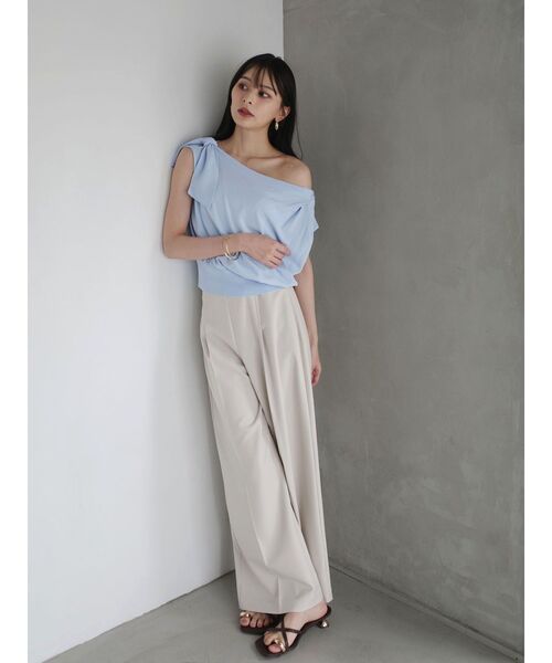 LAGUNAMOON（ラグナムーン）の「オフショルリボンドレープニット 【夏服】（ニット/セーター・レディース・ホワイト/ライトブルー/ブラック・FREE）」の8枚目の写真