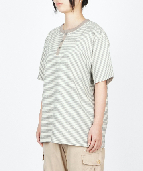 SUNNECT(ソネクト)の「ST Henley Neck Tee - Oatmeal(Tシャツ/カットソー・レディース・その他・1/2)」の3枚目の写真
